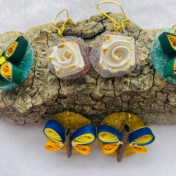Quilling Love Butterfly Flowers Earrings Set - Picture 2 of 4
